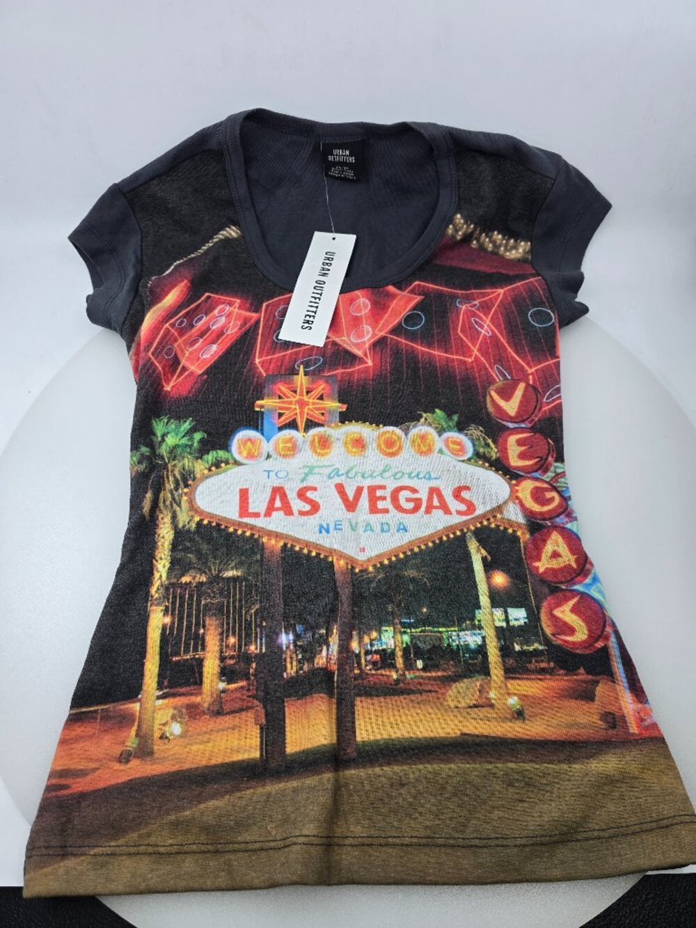 URBAN OUTFITTERS LAS VEGAS GRAPHIC TEE SIZE XS